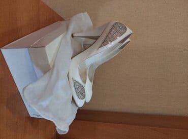 Tuflilər, Ölçü: 38, rəng - Ağ, Yeni lalafo.az -da Tuflilər, Ölçü: 38, rəng - Ağ, Yeni