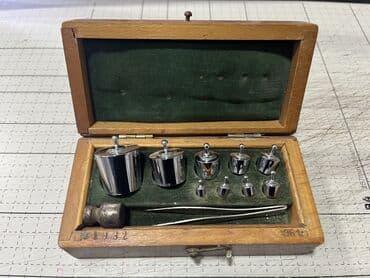 Laboratoriya kalibrləmə çəki dəsti və optik səviyyə obyektivi (2 ayrı lalafo.az -da Laboratoriya kalibrləmə çəki dəsti və optik səviyyə obyektivi (2 ayrı