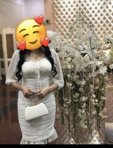 Ağ rəngli zərif kokteyl/gecə paltarı - Stil: bədənə oturan, ruched lalafo.az -da Ağ rəngli zərif kokteyl/gecə paltarı - Stil: bədənə oturan, ruched