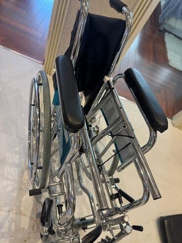 Tibbi maskalar: Tualet funksiyalı əlil arabası - Çərçivə: parlaq xrom-metall lalafo.az -da — 2 Tibbi maskalar: Tualet funksiyalı əlil arabası - Çərçivə: parlaq xrom-metall — 2