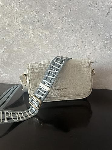 Çiyin çantası, Emporio Armani lalafo.az -da Çiyin çantası, Emporio Armani