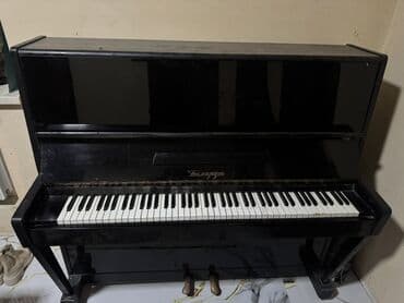 Upright piano – “Krasny Oktyabr” (Красный Октябрь) markalı, laklı qara lalafo.az -da Upright piano – “Krasny Oktyabr” (Красный Октябрь) markalı, laklı qara