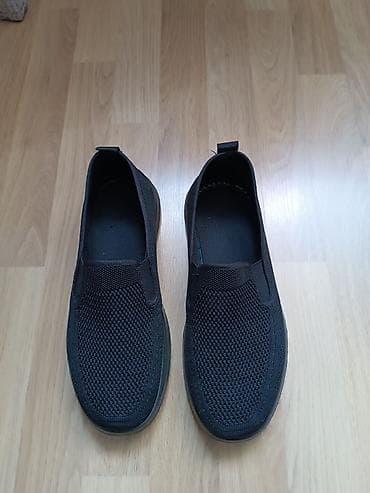 Kişi üçün ayaqqabı,42 razmer,yüngül yay ayaqqabısi,material lalafo.az -da Kişi üçün ayaqqabı,42 razmer,yüngül yay ayaqqabısi,material