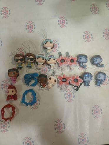 Funko üslublu mini fiqurlar və asqılar dəsti - Mövzu: pop-kultur lalafo.az -da Funko üslublu mini fiqurlar və asqılar dəsti - Mövzu: pop-kultur