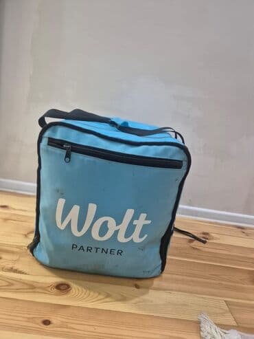 Wolt Partner çatdırılma çantası - Rəng: açıq mavi, qara kənarlıq - lalafo.az -da Wolt Partner çatdırılma çantası - Rəng: açıq mavi, qara kənarlıq -