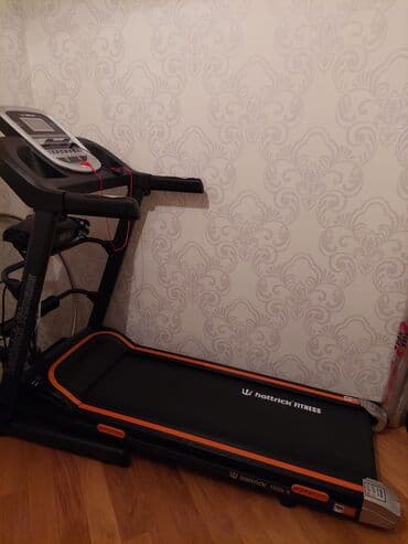 Hattrick Fitness firmasının qaçış zolağı. Cox az istifadə olunmuş lalafo.az -da Hattrick Fitness firmasının qaçış zolağı. Cox az istifadə olunmuş