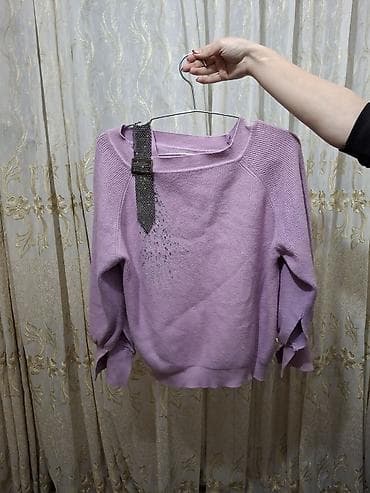 Məhsul: Qadın sviteri. 2 3 dəfə geyinilib.M ölçü lalafo.az -da Məhsul: Qadın sviteri. 2 3 dəfə geyinilib.M ölçü