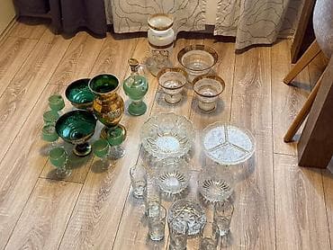 Şüşə və kristal süfrə dəsti (Tək tək də satılır) Yaşıl və qızılı at lalafo.az Şüşə və kristal süfrə dəsti (Tək tək də satılır) Yaşıl və qızılı