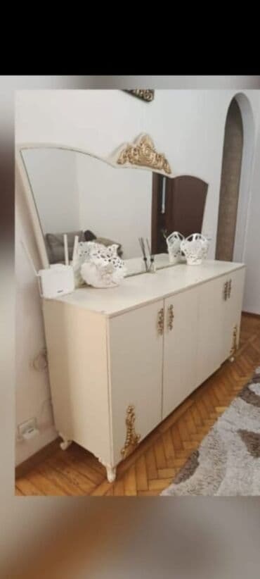 İşlənmiş, Güzgülü lalafo.az -da İşlənmiş, Güzgülü