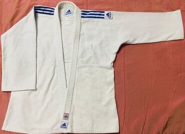 Adidas judogi üst geyimi (kurtka) razmeri 170 - Rəng: ağ - Brend lalafo.az -da Adidas judogi üst geyimi (kurtka) razmeri 170 - Rəng: ağ - Brend