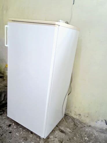 Dnepr soyuducu yaxşı soyudur işləyir çürüyü yoxdur. Nizami Metrosuna lalafo.az -da Dnepr soyuducu yaxşı soyudur işləyir çürüyü yoxdur. Nizami Metrosuna