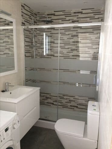 Бачки для унитаза: Duş kabinəsi – sürüşmə qapılı, temperli şüşə - Dizayn: 2 və 3 panelli at lalafo.az — 3 Бачки для унитаза: Duş kabinəsi – sürüşmə qapılı, temperli şüşə - Dizayn: 2 və 3 panelli — 3