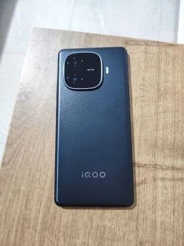 Vivo iQOO Z9 Turbo, 512 GB, rəng - Qara, Barmaq izi, İki sim kartlı, Face ID lalafo.az -da Vivo iQOO Z9 Turbo, 512 GB, rəng - Qara, Barmaq izi, İki sim kartlı, Face ID