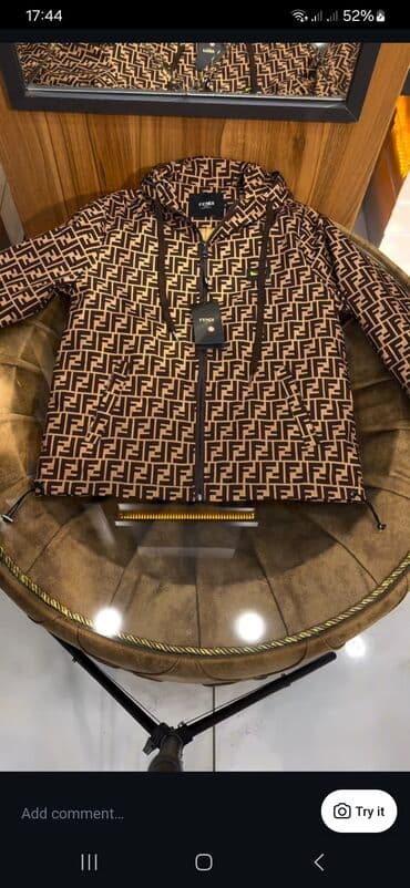 Vetrovka kurtka, Fendi, XL lalafo.az -da Vetrovka kurtka, Fendi, XL