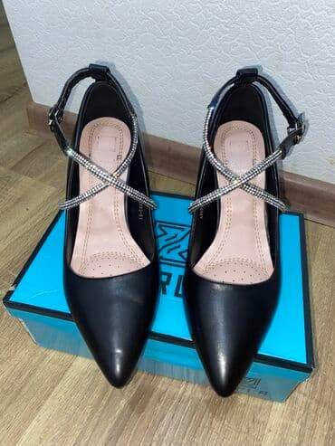 Tuflilər, Ölçü: 36, rəng - Qara, Yeni lalafo.az -da Tuflilər, Ölçü: 36, rəng - Qara, Yeni