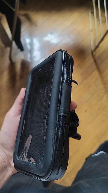 Telefon saxlayan motosiklet,velosiped və skuterlərə uyğundur,TƏZƏDİ lalafo.az -da Telefon saxlayan motosiklet,velosiped və skuterlərə uyğundur,TƏZƏDİ