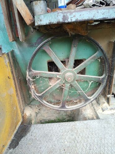 Ağac emalı üçün lent mişarı (bandsaw) - Korpus: güclü tökmə dəmir lalafo.az -da — 2 Ağac emalı üçün lent mişarı (bandsaw) - Korpus: güclü tökmə dəmir — 2