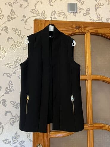 Jilet, Adl, S, rəng - Qara lalafo.az -da Jilet, Adl, S, rəng - Qara
