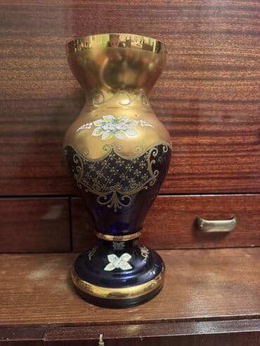 Bir vaza, Bogem şüşəsi lalafo.az -da Bir vaza, Bogem şüşəsi