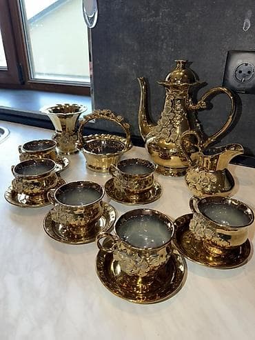 Qızılı bəzəkli klassik çay/espresso dəsti Tərkibi: - 1 ədəd qapaqlı lalafo.az -da Qızılı bəzəkli klassik çay/espresso dəsti Tərkibi: - 1 ədəd qapaqlı