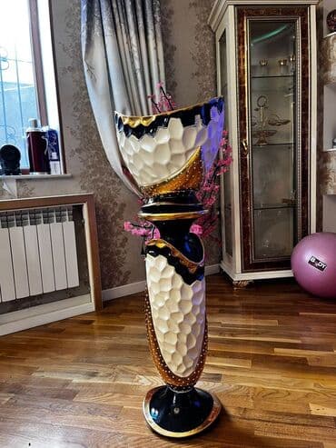 Bir vaza, Keramika lalafo.az -da Bir vaza, Keramika