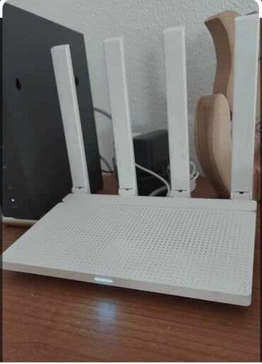 Ağ rəngli 4 antenalı Wi‑Fi router - 4 ədəd yüksək qazanclı xarici lalafo.az -da Ağ rəngli 4 antenalı Wi‑Fi router - 4 ədəd yüksək qazanclı xarici