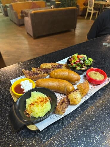 Anbar: Ofisiant tələb olunur, Pivə barı, Gündəlik ödəniş, 18-29 yaş, 3-5 illik təcrübə lalafo.az -da — 2 Anbar: Ofisiant tələb olunur, Pivə barı, Gündəlik ödəniş, 18-29 yaş, 3-5 illik təcrübə — 2