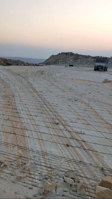 Qaradağ Rayona Daş Xanası Qazalağda yerləşir 3 Sot hazır polkasıda var lalafo.az -da Qaradağ Rayona Daş Xanası Qazalağda yerləşir 3 Sot hazır polkasıda var