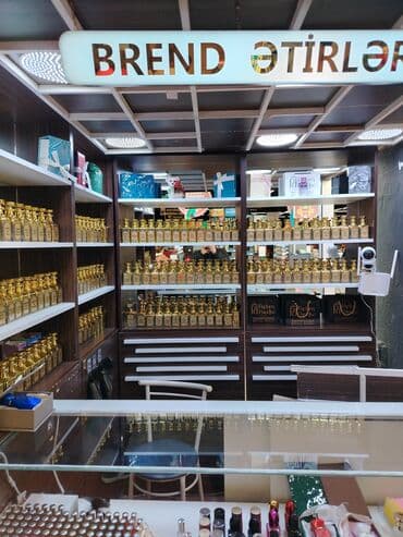 Brend ətirlər – geniş seçimli parfum dükanı satıcı xanım teləb olunur lalafo.az -da Brend ətirlər – geniş seçimli parfum dükanı satıcı xanım teləb olunur