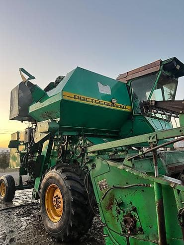 Kombayn – Rostselmaş (taxıl biçini üçün) - Marka/model: Rostselmaş lalafo.az -da Kombayn – Rostselmaş (taxıl biçini üçün) - Marka/model: Rostselmaş