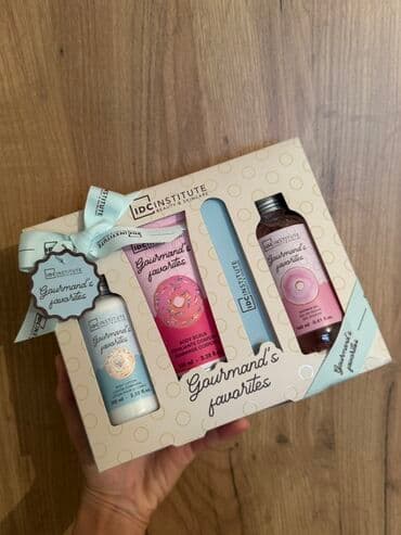 Kosmetik dəst, 4 məhsul, Yeni, Ünvandan götürmə lalafo.az -da Kosmetik dəst, 4 məhsul, Yeni, Ünvandan götürmə