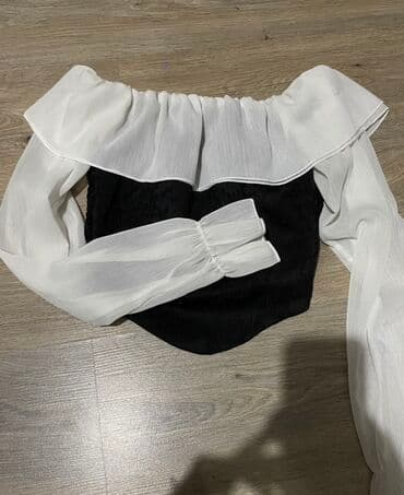 Qadın üçün of-şolder (çiyin açıq) bluz lalafo.az -da Qadın üçün of-şolder (çiyin açıq) bluz