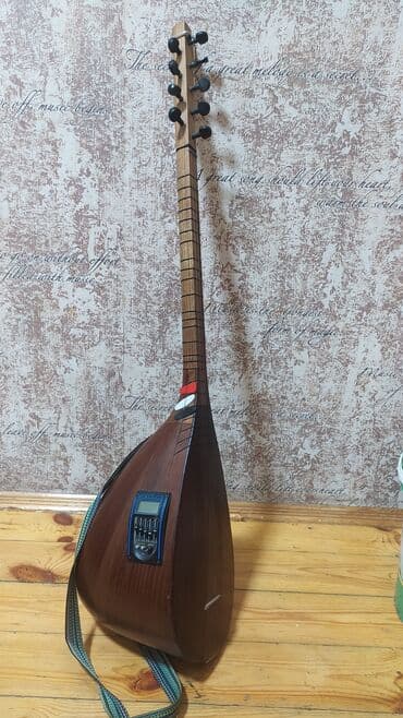 Ud: Milli Elektro Saz - Korpus: armudivarı formda, tünd qəhvəyi taxta lalafo.az -da — 2 Ud: Milli Elektro Saz - Korpus: armudivarı formda, tünd qəhvəyi taxta — 2