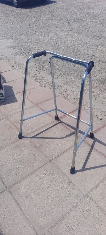 Медицинские лампы: Yurutec Xadinok Xəstələr üçün yürüteç Qocalar üçün yerimək aparatı at lalafo.az — 1 Медицинские лампы: Yurutec Xadinok Xəstələr üçün yürüteç Qocalar üçün yerimək aparatı — 1