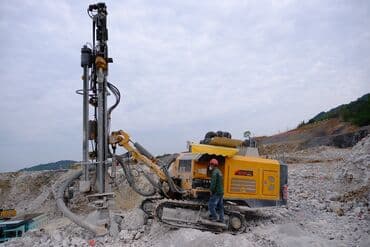 Эвакуаторы: Sənaye səviyyəli qazma qurğusu – paletli şassisli, tam hidravlik at lalafo.az — 3 Эвакуаторы: Sənaye səviyyəli qazma qurğusu – paletli şassisli, tam hidravlik — 3