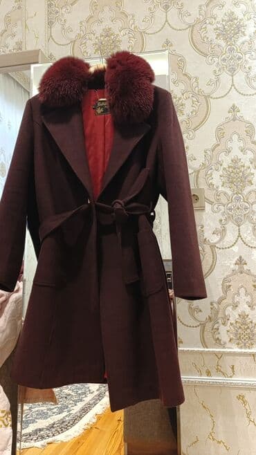 Qadın palto – tünd bordo rəng - Klassik, beli kəmərli model - Qalın lalafo.az -da Qadın palto – tünd bordo rəng - Klassik, beli kəmərli model - Qalın