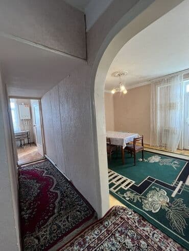 Dos-102 də 17 nömrəli məktəbin yaxınlığında binanın qarşısınnan avtbus lalafo.az -da Dos-102 də 17 nömrəli məktəbin yaxınlığında binanın qarşısınnan avtbus