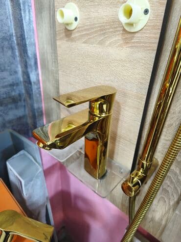 Duş poddonları: Qızılı rəngli lavabo qarışdırıcısı 1 il rəsmi zaməti - Material lalafo.az -da — 1 Duş poddonları: Qızılı rəngli lavabo qarışdırıcısı 1 il rəsmi zaməti - Material — 1