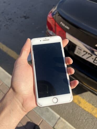 Iphone 8 plus arxa susesi cartlayib 10 15 manat xerci var qalan her lalafo.az -da Iphone 8 plus arxa susesi cartlayib 10 15 manat xerci var qalan her