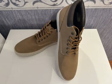 Kişi ayaqqabısı – gündəlik və smart-casual üslub üçün - Model lalafo.az -da Kişi ayaqqabısı – gündəlik və smart-casual üslub üçün - Model