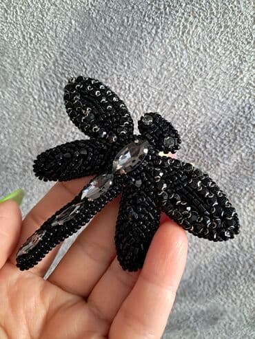 Цепочки: Əl işidi. Təzədi.Qara rəngdə, boncuqlarla bəzədilmiş buqələmun formalı at lalafo.az — 2 Цепочки: Əl işidi. Təzədi.Qara rəngdə, boncuqlarla bəzədilmiş buqələmun formalı — 2