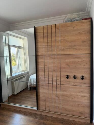 Kupe, 2 qapılı Düz dolab, Qarderob, paltar dolabı lalafo.az -da Kupe, 2 qapılı Düz dolab, Qarderob, paltar dolabı