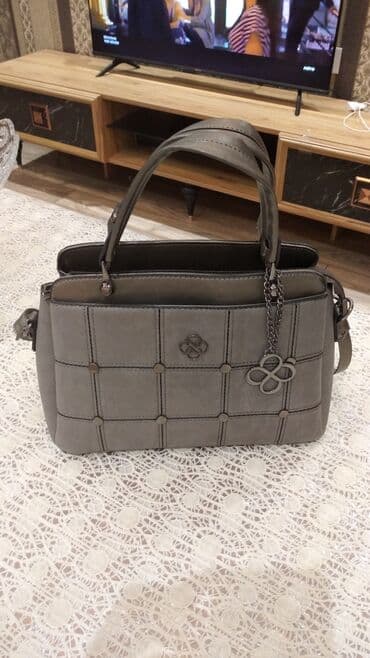 Qadın çantası Pop qalery alınıb brend tezedi lalafo.az -da Qadın çantası Pop qalery alınıb brend tezedi