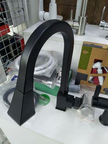 Mətbəx üçün qara mat kran - Modern dizayn: Kəskin xətli, U‑formal lalafo.az -da Mətbəx üçün qara mat kran - Modern dizayn: Kəskin xətli, U‑formal
