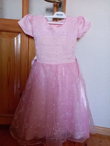 7,8,9 yaşa üədər uyğundu bir dəfə geyinilib təzə kimidi lalafo.az -da 7,8,9 yaşa üədər uyğundu bir dəfə geyinilib təzə kimidi