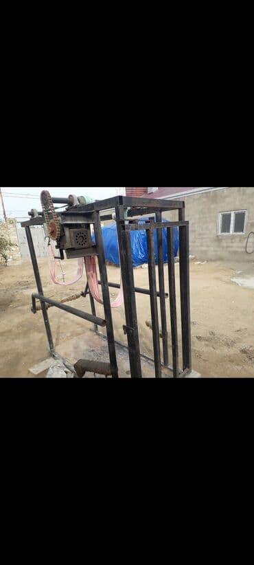 Inəkler üçün dırnaq təmizliyən stanok - Zəncir və dişli ötürücü ilə lalafo.az -da Inəkler üçün dırnaq təmizliyən stanok - Zəncir və dişli ötürücü ilə