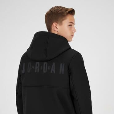 Gödəkcə "Nike Jordan" brendi, ölçü XL, boy 163-175 Yenidir 195 manata lalafo.az -da Gödəkcə "Nike Jordan" brendi, ölçü XL, boy 163-175 Yenidir 195 manata