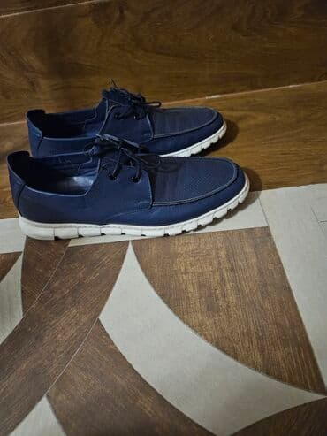 1 dəfə geyinilib cox yüngül və rahat ayaqqabıdı lalafo.az -da 1 dəfə geyinilib cox yüngül və rahat ayaqqabıdı