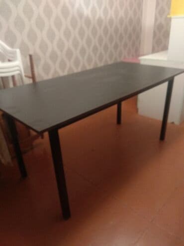 İşlənmiş, Dördbucaq masa lalafo.az -da İşlənmiş, Dördbucaq masa