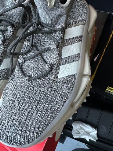 Продаются лимитированная коллекция от Adidas, куплено заграницей lalafo.az -da Продаются лимитированная коллекция от Adidas, куплено заграницей